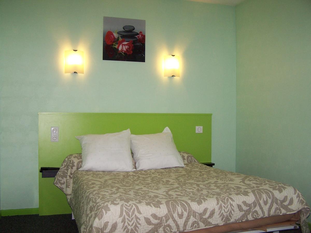 Le Lichou Hotel Vallon-en-Sully Kültér fotó